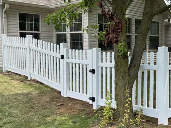 Avon Indiana residential fencing